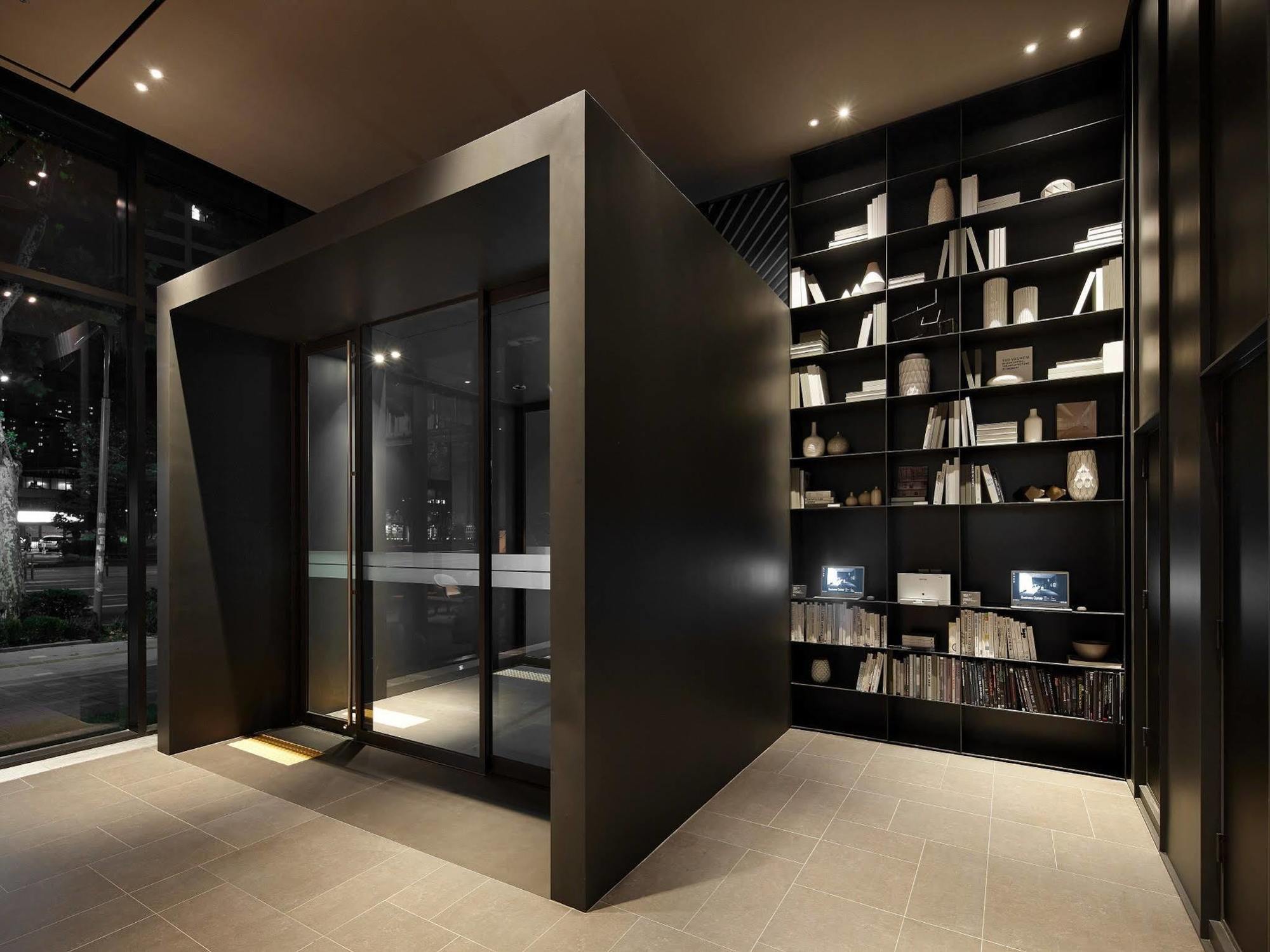 Shilla Mapo Hongdae Hotel